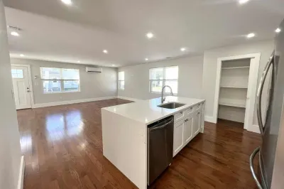 290 Riverside Ave #2 1