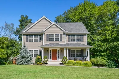 14 Avalon Dr 1