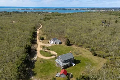 109 Litchfield Road 1