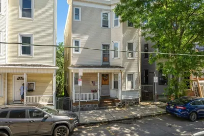 25 Howell St 1