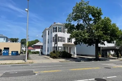 440 Park Ave 1