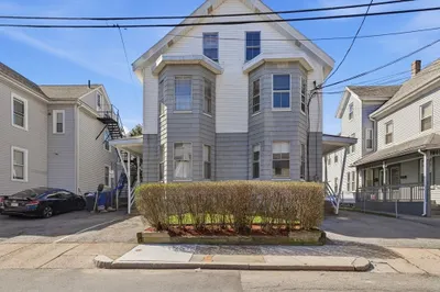 123-125 Chestnut Street 1