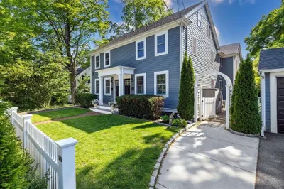 216 Village Ave #216 1