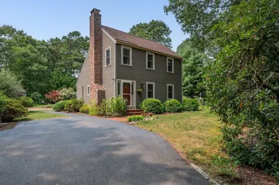 92 Redlands Rd 1