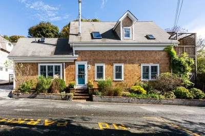 5 Brewster St #1