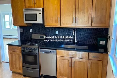 195 Concord Ave #9