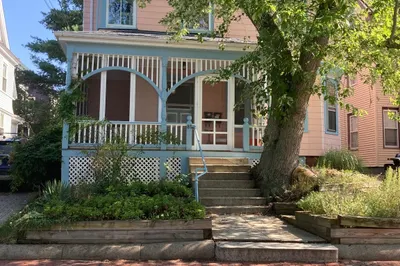 81 Munroe St #Front 1