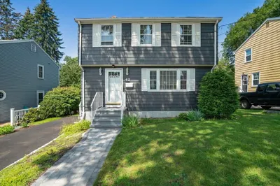 42 Rockland Ave 1
