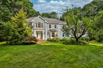 19 Fieldstone Way