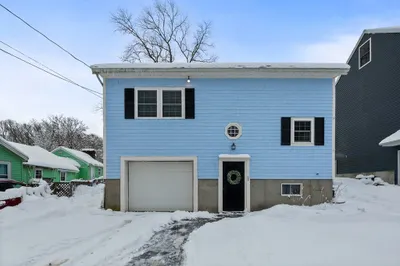 9 Fuller Rd