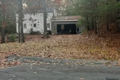 83 Brandeis Cir 1