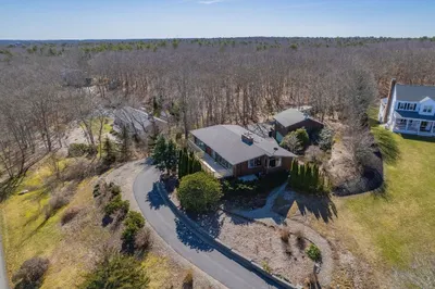 44 Crestview Dr 1