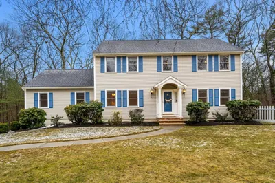 252 Ipswich Road 1