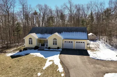 31 Donovan Rd 1