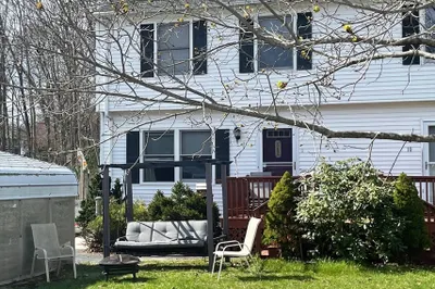 8 Rocco Dr #8