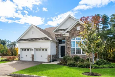 126 Glen Ellen Blvd #126 1