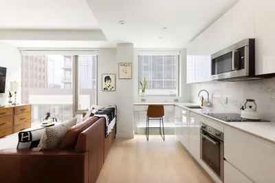 135 Seaport Blvd #1612 1