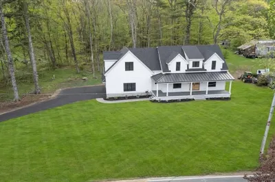 14 Corliss Hill Rd 1