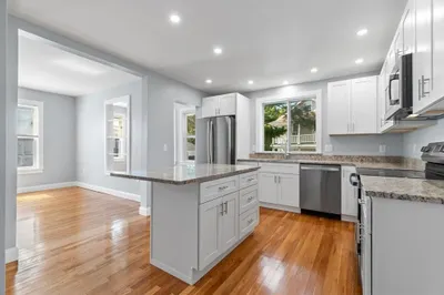 52 Crescent Street #1 1
