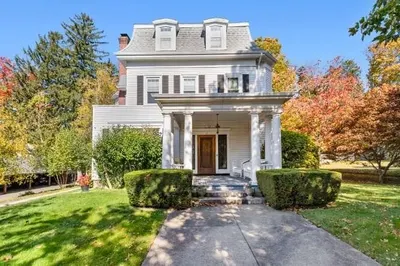 33 Yale Ave 1