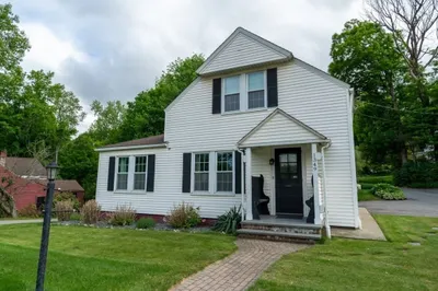 1349 Main St