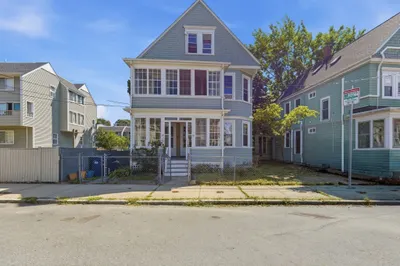 28-30 Etna St 1
