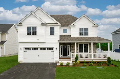 4 Narragansett Dr 1