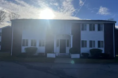 272 Bedford St #D-1