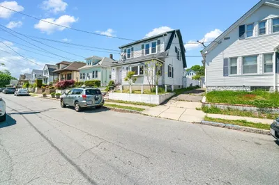 399 Maxfield St