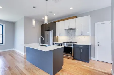 186 West 2nd St #3