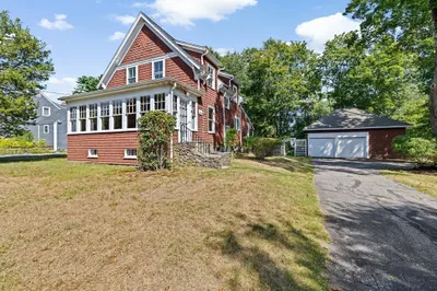 62 High St