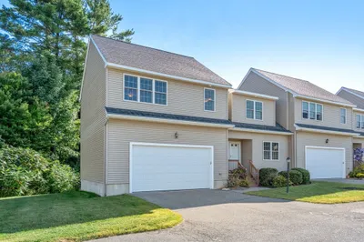 109 Ariel Cir #109