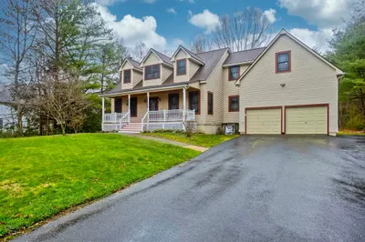 28 Pine Cone Ln 1