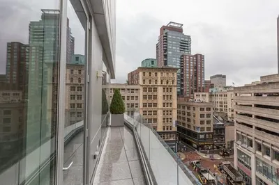 1 Franklin St #1006