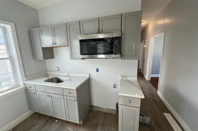46 Greenwood St 1
