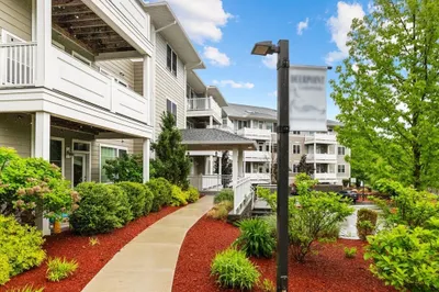 2 Inwood Drive #2001