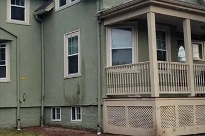 58 Kenneth St