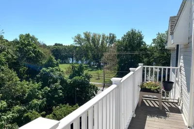 34 Burnham Rd #403