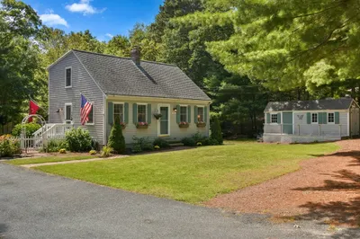 195 Knotty Pine Lane
