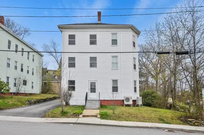 27 Oak Street #3 1