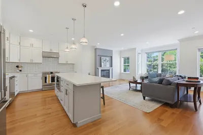 47 Mansfield St #45 1