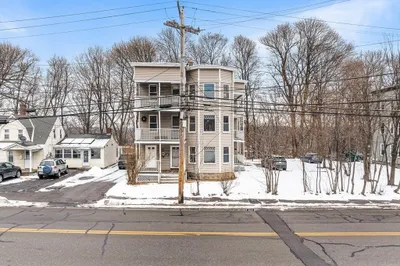 748 Water St 1