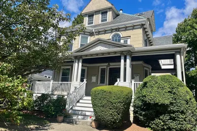 15 Henshaw St #1 1