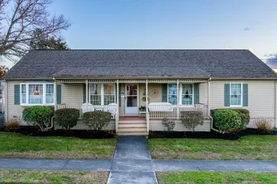 47 Glenhaven Ave 1
