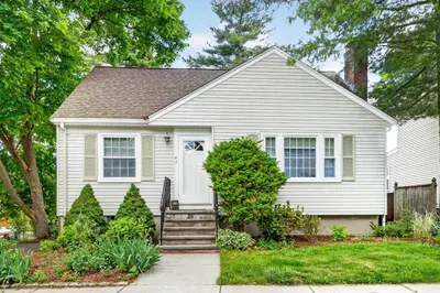43 Grandview Ave 1
