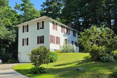 2 Greenleaf Dr 1