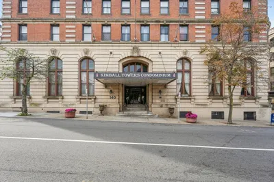 140 Chestnut St #606