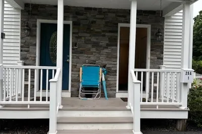 29a Maple Ave #1
