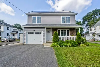 15 Lombard Ave 1