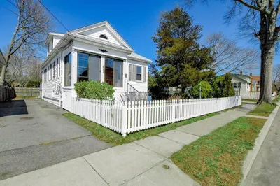 48 Elm Avenue